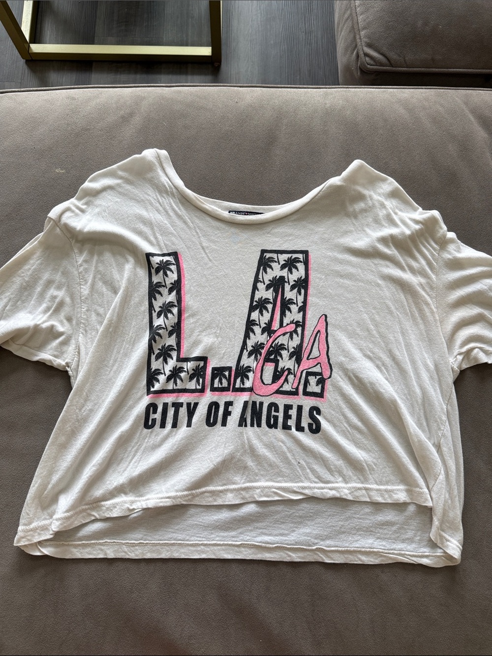 Brandy Melville White Crop Tee with Pink & Black L.A. Graphic